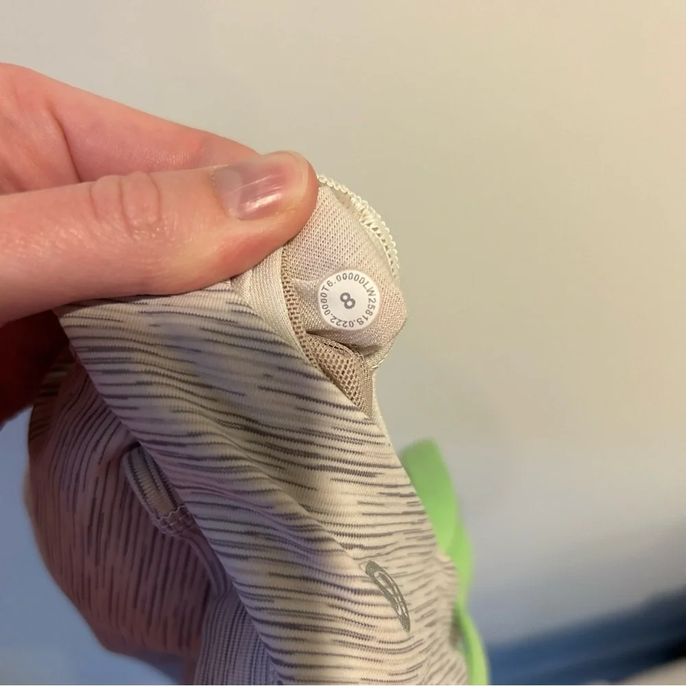 Lululemon Energy Bra Wee Are From Space Nimbus Battleship/Citra Lime Size 8